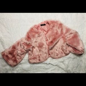 Faux fur cropped coat